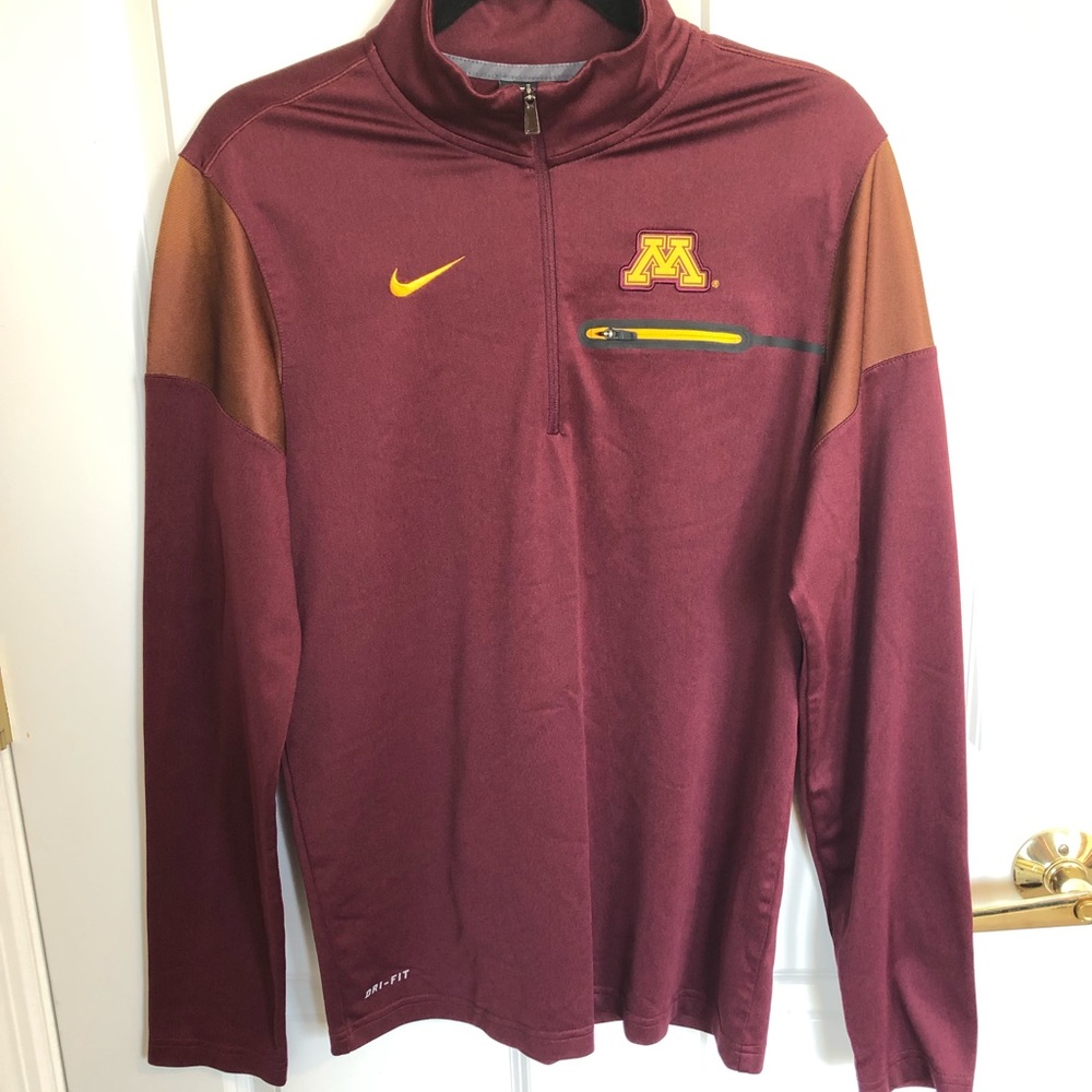 Minnesota Gopher NIKE half zip